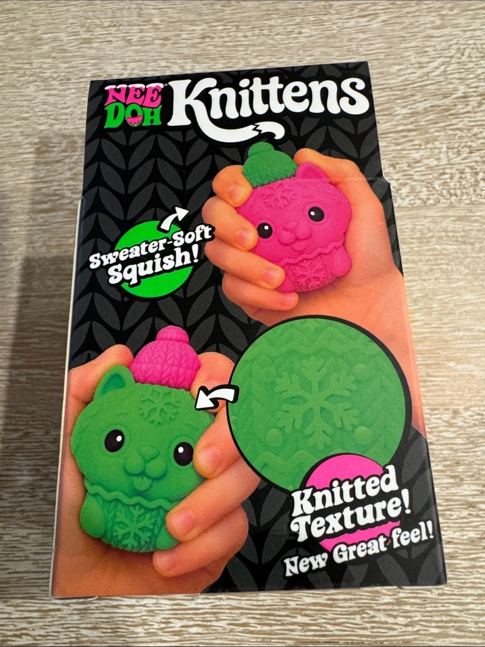 NeeDoh Knittens Sweater-Soft Squish - Green with Pink hat